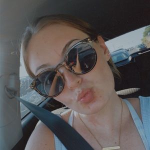 Meet your Posher, Parker